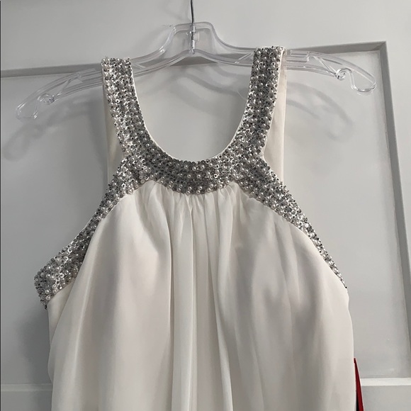 Dress - Picture 2 of 5